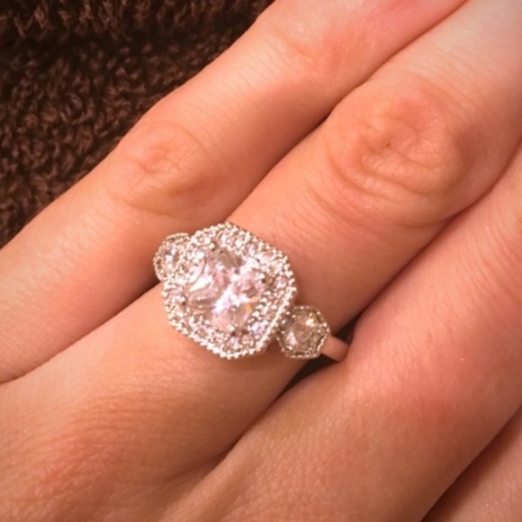 :: STUNNING Stella & Dot Deco Cocktail Ring - Picture 7 of 7